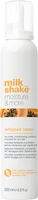 Milk Shake Moisture&More Whipped Cream Kremowa odżywka w piance nawilżająco-ochronna bez spłukiwania do włosów suchych 200 ml
